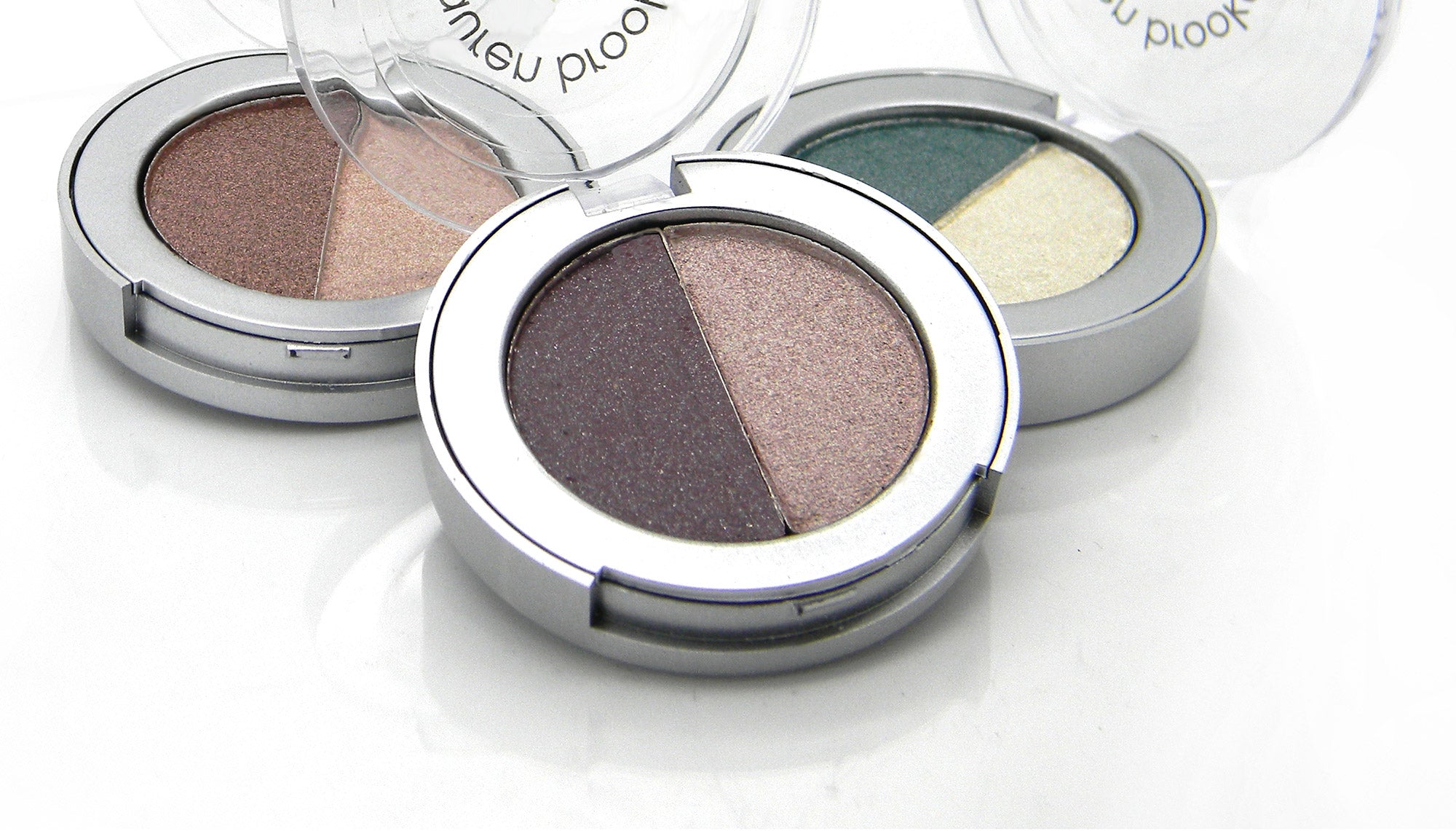 Natural & Organic Eyeshadows for Sensitive Eyes